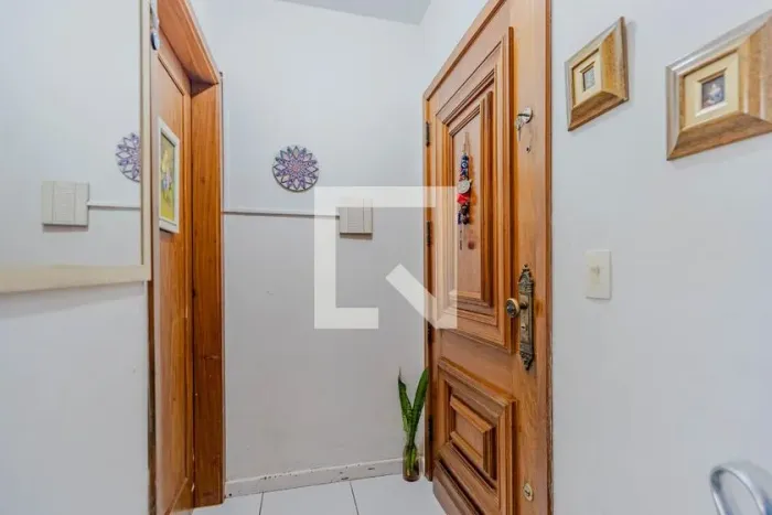 Apartamento à Venda - Menino Deus, 2 Quartos, 70 m2