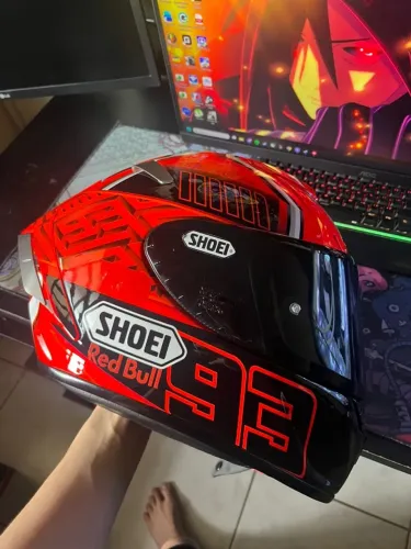 Capacete Shoei Marc Marquez