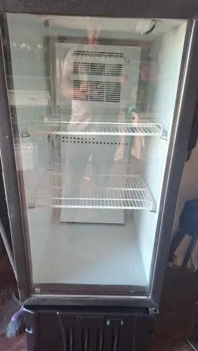 Cervejeiro 220 v ideal para área de churrasco 