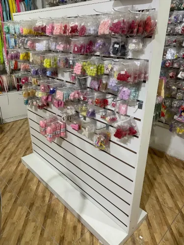 Expositor de bijouterias e produtos