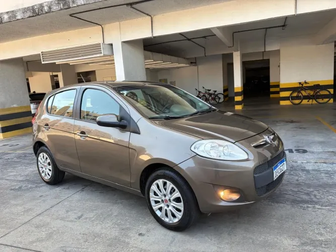 Fiat Palio Attractive 1.0 EVO Fire Flex 8V 5P 2013