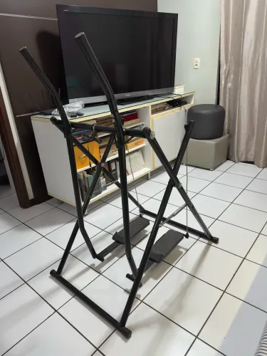 Simulador de caminhada e mini bicicleta ergométrica 