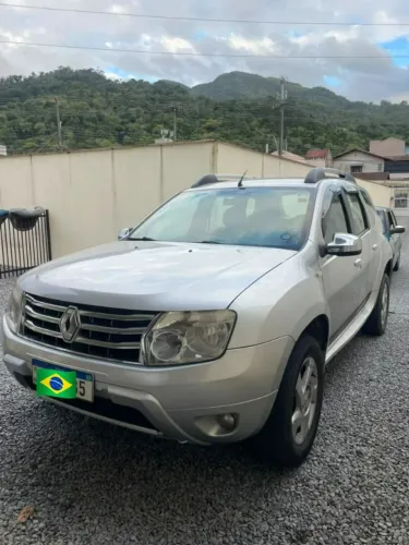 Renault Duster Dynamique 2.0 Hi-flex 16V Aut. 2013