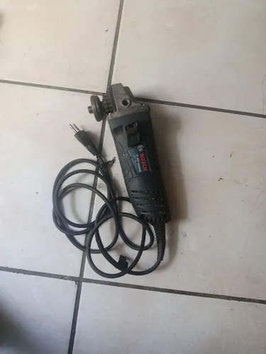 Furadeira - Esmerilhadeira ME-6''- LIXADEIRA
