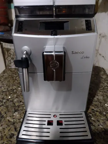 Máquina de café cafeteira Saeco Lírika