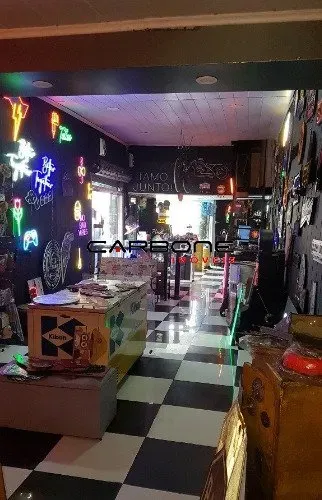 CASA COMERCIAL A VENDA