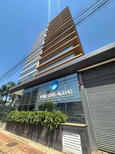 Apartamento com 4 quartos, Setor Central - Rio Verde