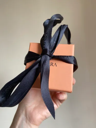  Peça exclusiva da Vivara, em perfeito estado, modelo clássico e atemporal.