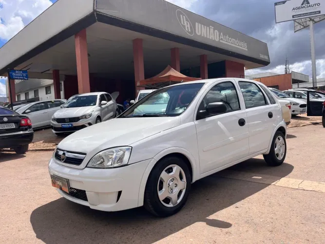 Chevrolet Corsa Hat. Maxx 1.4 8V Econoflex 5P 2012