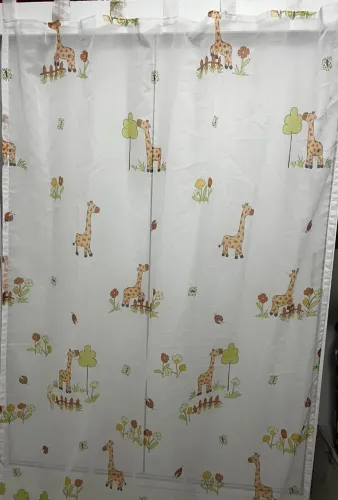 Cortina infantil de girafas