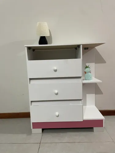Cômoda / gaveteiro