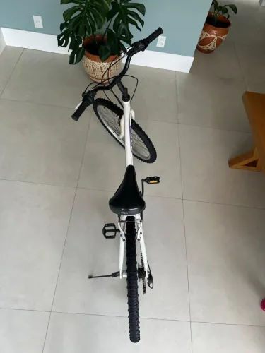 Bicicleta Caloi de alumínio