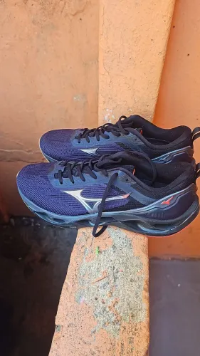 Vendo tenis mizuno original