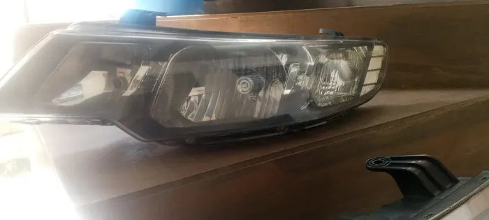 Par de farol cerato 2012/2013