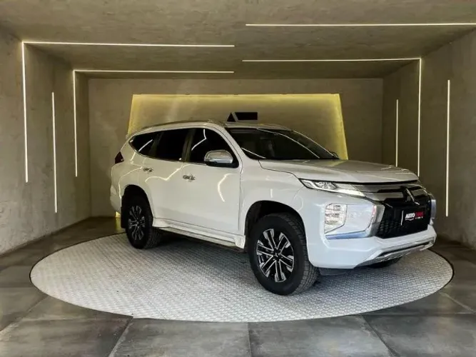Mitsubishi Pajero Sport HPE 2.4 4X4 Diesel Aut. 2023