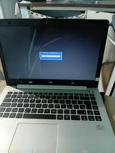Notbuk Asus leia anuncio