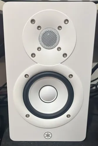 Monitores Yamaha HS3 (PAR)