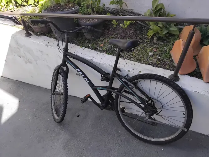 Vendo bicicleta Caloi de aluminio