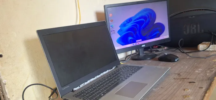 Notenook lenovo (tela quebrada)++ monitor