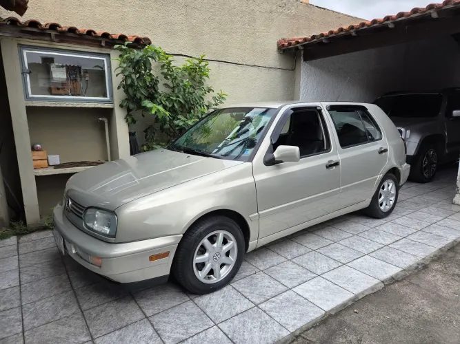 Volkswagen Golf GLX 2.0 4P 1998