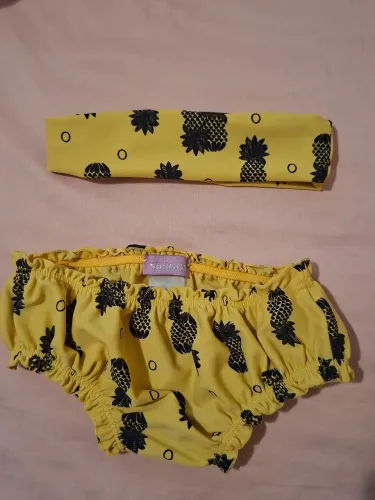 Bikini tapa-fralda com faixa de cabelo da Salinas
