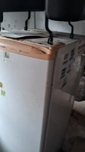 Duas Geladeira para reforma.