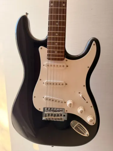 Guitarra condor + amplificador borne + cabo santo angelo