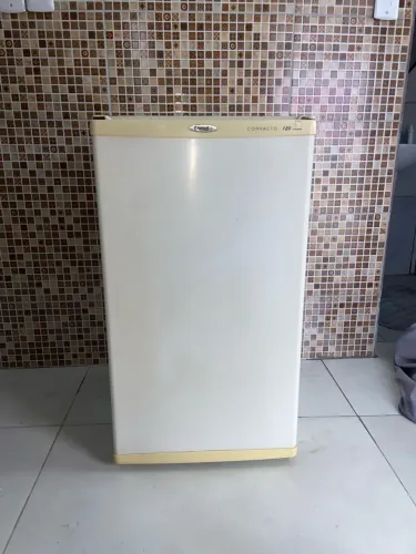 Frigo bar cônsul 220v