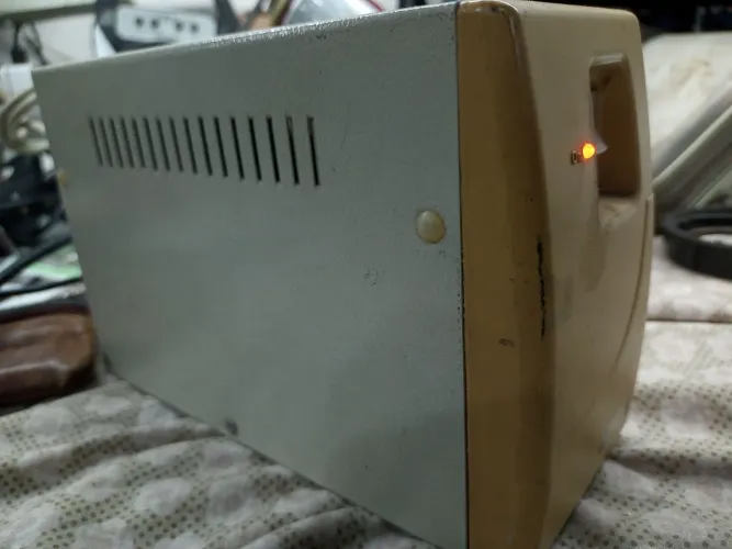 Estabilizador de Pc antigo funcionando perfeitamente