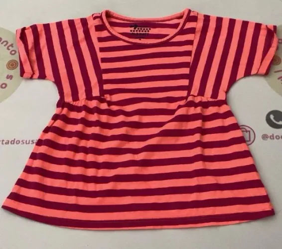 Camiseta Old Navy tamanho 5 anos importada (desapego)