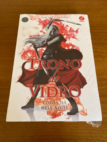 Livro Trono de Vidro Coroa da Meia Noite (volume 2)