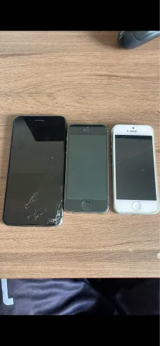 Lote de iPhones quebrados