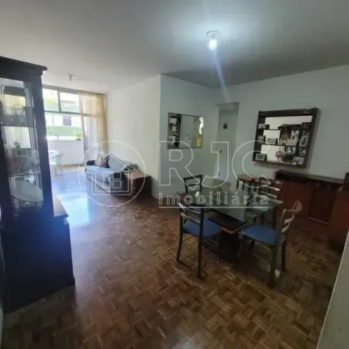 Imóvel para venda possui 107 metros quadrados com 3 quartos em Grajaú - Rio de Janeiro - R