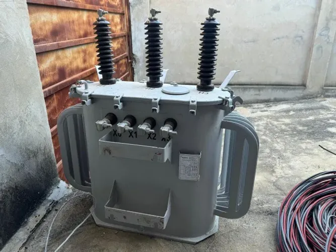 Transformador de 112,5kVA - 34,5kV - 220/127V