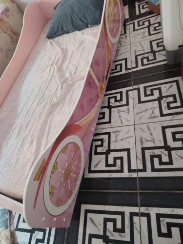 Cama infantil de menina