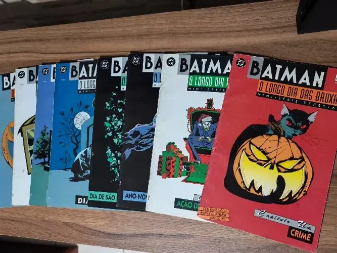 Batman O Longo Dia das Bruxas HQ 8 volumes DC Editora Abril Jovem