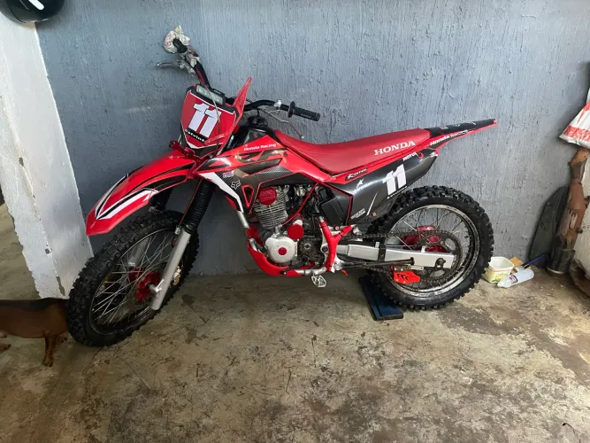 Vendo Broz motor ohc, moto feita do zero tudo novo, motor preparado 230