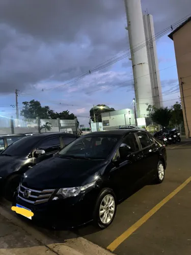 Honda City Sedan LX 1.5 Flex 16V 4P Aut. 2013