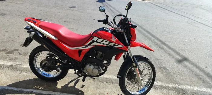 Bros 160 edição especial 