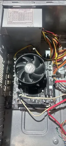 Vendo computador core i3 ddr 4