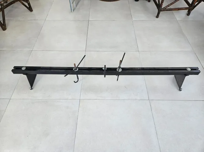Suporte de motor alternativo
