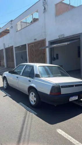 Chevrolet Monza GL 1.8 Efi/ SL/ L/ 650/barc. 2e4p (álcool) 1996