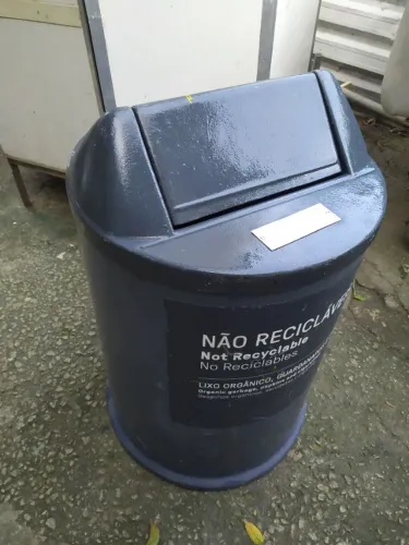 Lixeira de fibra de vidro 200 litros 