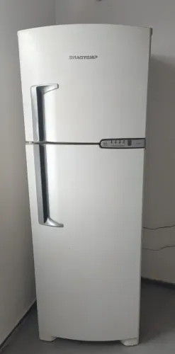 REFRIGERADOR BRASTEMP CLEAN FROST FREE MOD. BRM39EBANA