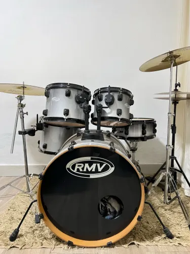 Bateria RMV Completa + Pedal Duplo Pearl