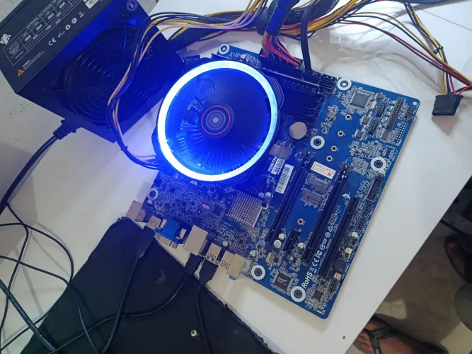 Kit upgrade gamer i3 8100 + b360+8 gb ram DDR4 3200mhz