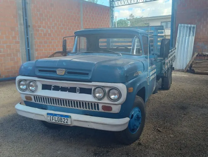 Caminhão Ford 350