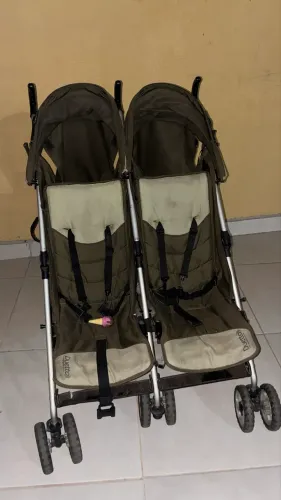 Carrinho duplo gêmeos infantil 