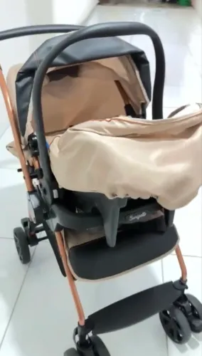 Cadeirinha e carrinho de bebê