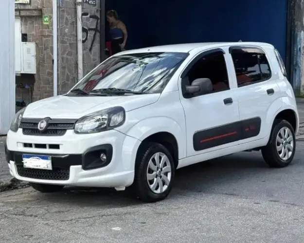 Fiat Uno Attractive 1.0 EVO Fire Flex 8V 5P 2020
